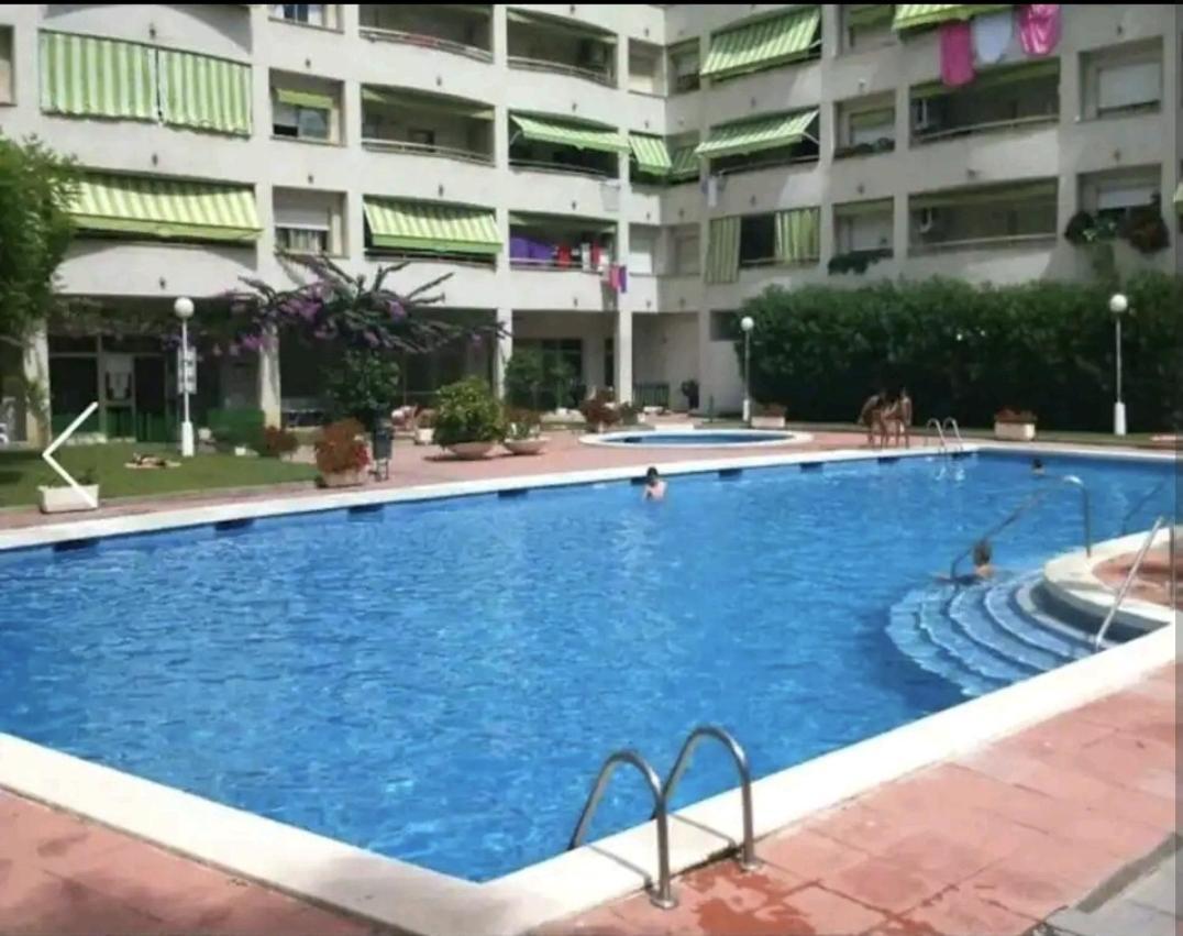 Bonito Apartamento Cerca De La Playa Salou Buitenkant foto
