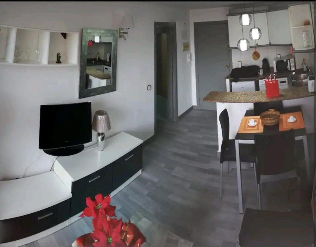 Bonito Apartamento Cerca De La Playa Salou Buitenkant foto